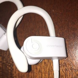 Powerbeats 3 wireless